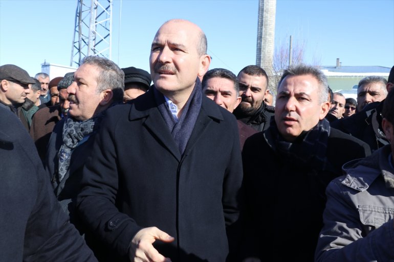 İçişleri Bakanı Soylu Ağrı da cenaze törenine katıldı4