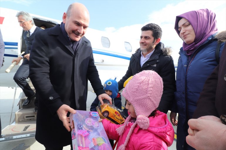 İçişleri Bakanı Soylu Ağrı da cenaze törenine katıldı5