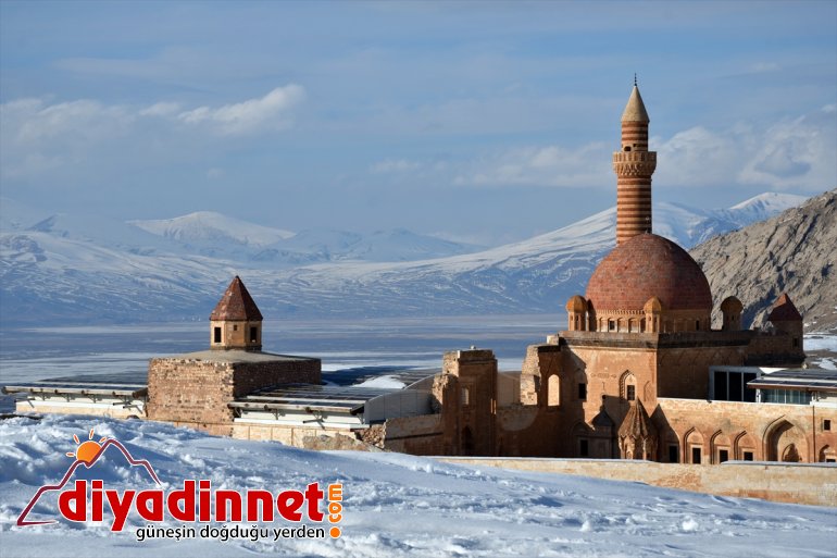 İshak Paşa Sarayı nda kış güzelliği yaşanıyor2