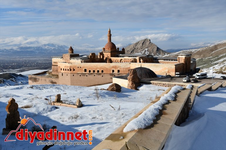 İshak Paşa Sarayı nda kış güzelliği yaşanıyor3