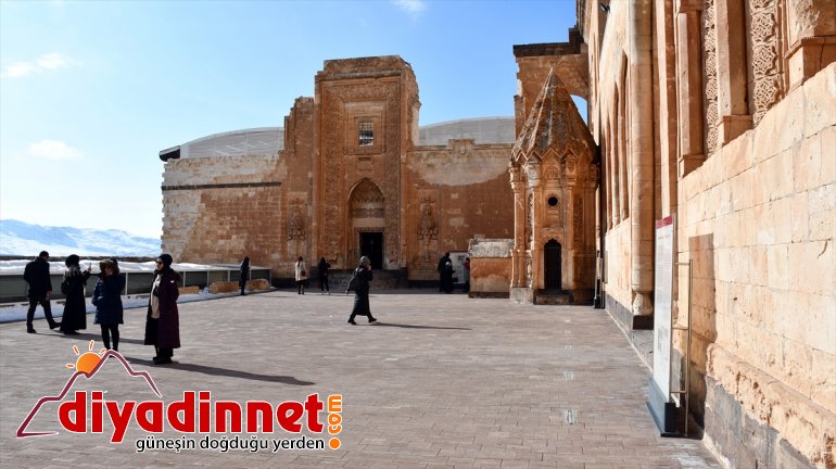 İshak Paşa Sarayı nda kış güzelliği yaşanıyor6