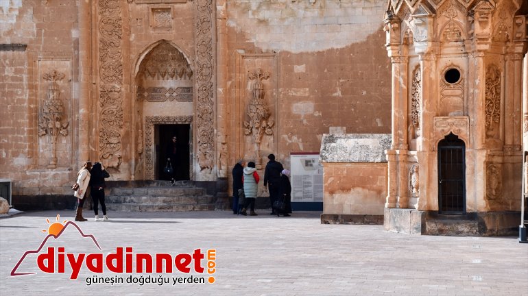 İshak Paşa Sarayı nda kış güzelliği yaşanıyor7