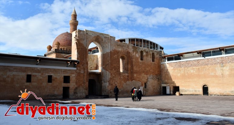 İshak Paşa Sarayı nda kış güzelliği yaşanıyor8