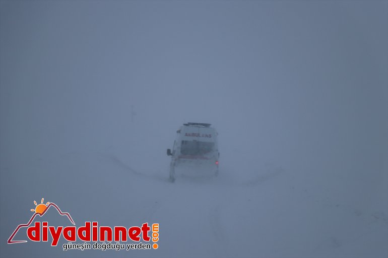 yaşlı saatte kadın mahsur Ekiplerinde - hastaneye  7 ulaştırıldı AĞRI kaldığı bölgede 2