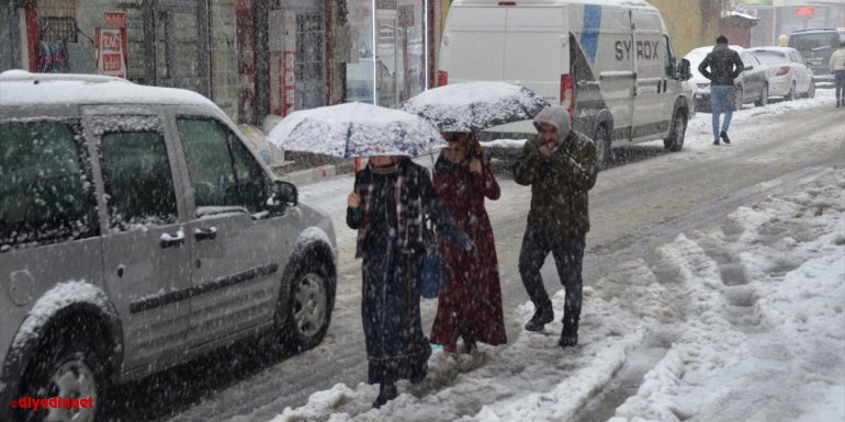 Muş'ta olumsuz hava koşulları etkili oluyor
