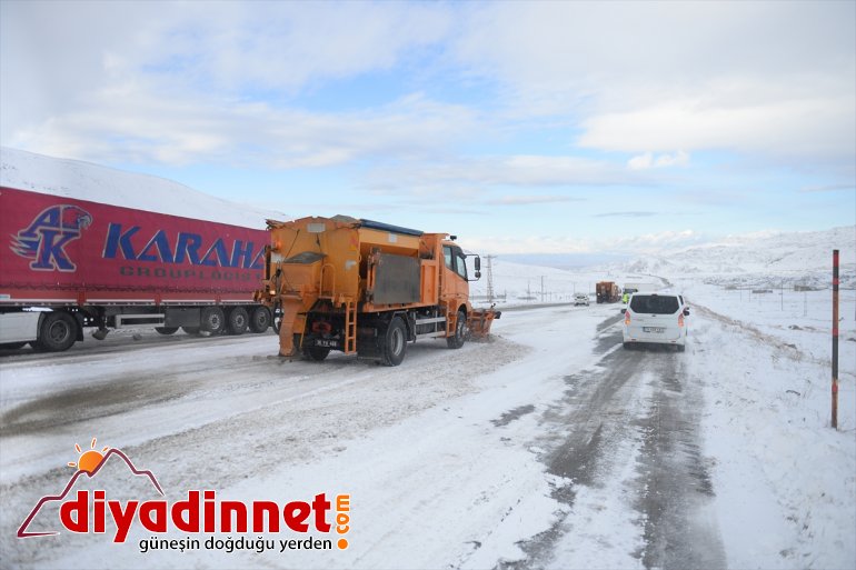 kara sonra Iğdır-Ağrı 5 saat yolu açıldı kapanan Ulaşıma 3