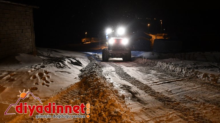 eteğinde 8 kapanan nedeniyle Dağı ulaşıma kar yolu köy açıldı Tendürek 11