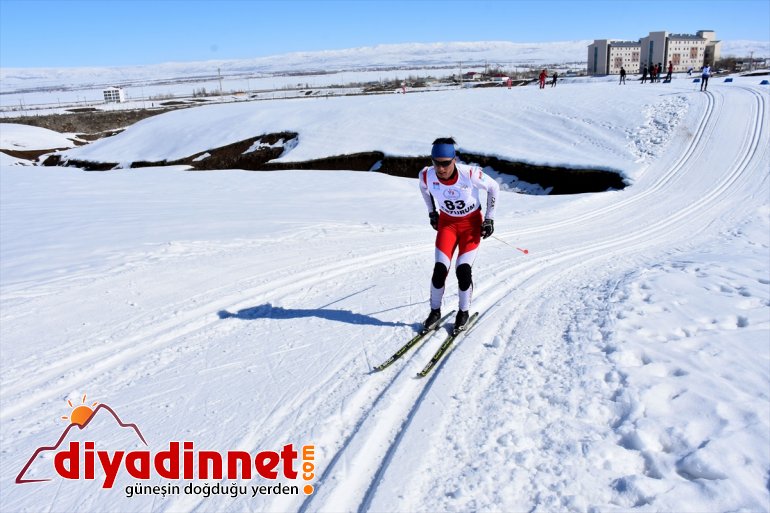 Kayaklı Koşu Türkiye Şampiyonası başladı MUŞ - Üniversitelerarası 16