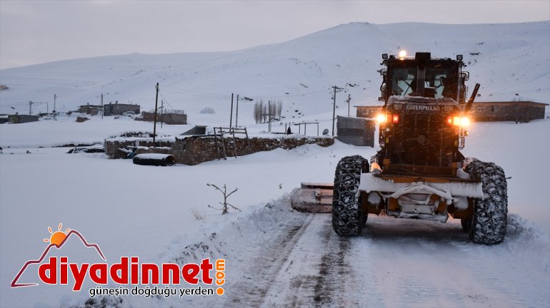 nedeniyle kapanan yolu ulaşıma köy Tendürek kar Dağı açıldı eteğinde 8 6