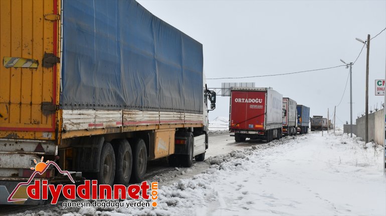 ulaşıma kar tipi Geçidi Tendürek kapatıldı nedeniyle ve 3