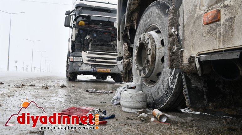 tırlar deposu yolda donan Yakıt - AĞRI kaldı 5