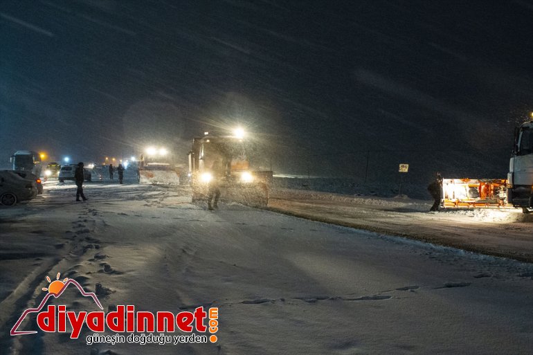 yolu yağışı kar IĞDIR Iğdır-Ağrı - nedeniyle ulaşıma kara kapandı 10