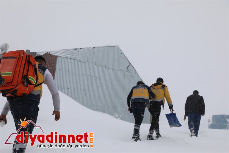 ve AĞRI Kar - felçli ulaştırdılar hastaneye kadını tipide saatte 4 11