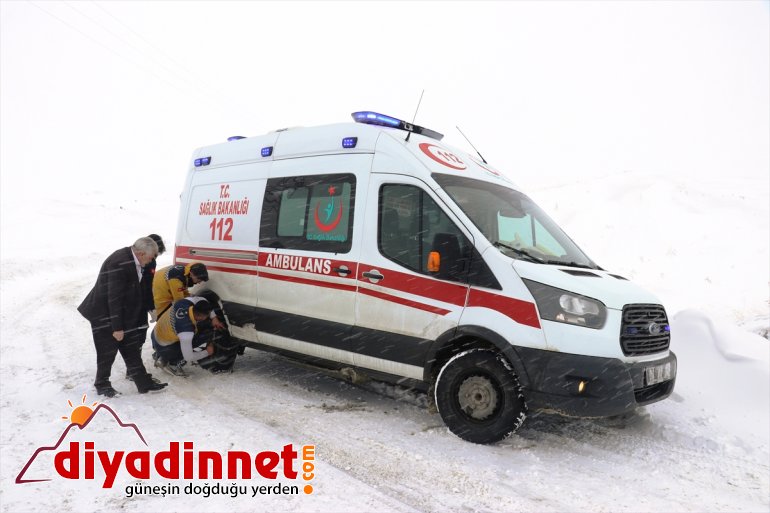 hastaneye ve felçli ulaştırdılar AĞRI 4 Kar tipide saatte kadını - 12
