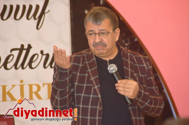 Yazar Hayati İnanç Ağrı'da konferans verdi