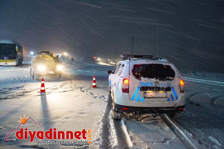 kara Iğdır-Ağrı kapandı kar yağışı yolu IĞDIR ulaşıma - nedeniyle 3