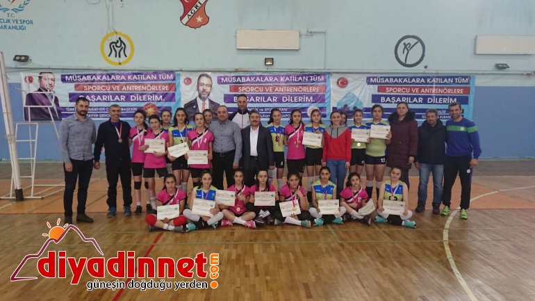 Yıldızlar Voleybol Grup Müsabakaları Sona Erdi3
