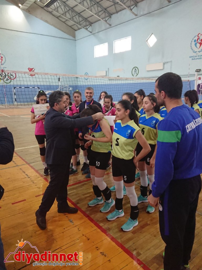 Yıldızlar Voleybol Grup Müsabakaları Sona Erdi4