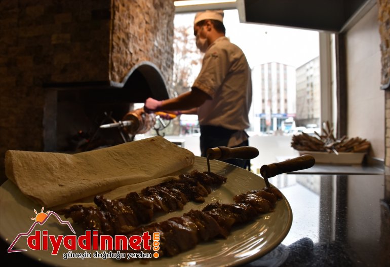 - kebabı servisle kadayıf paket ERZURUM dolması sofraları süslüyor ve Cağ 3