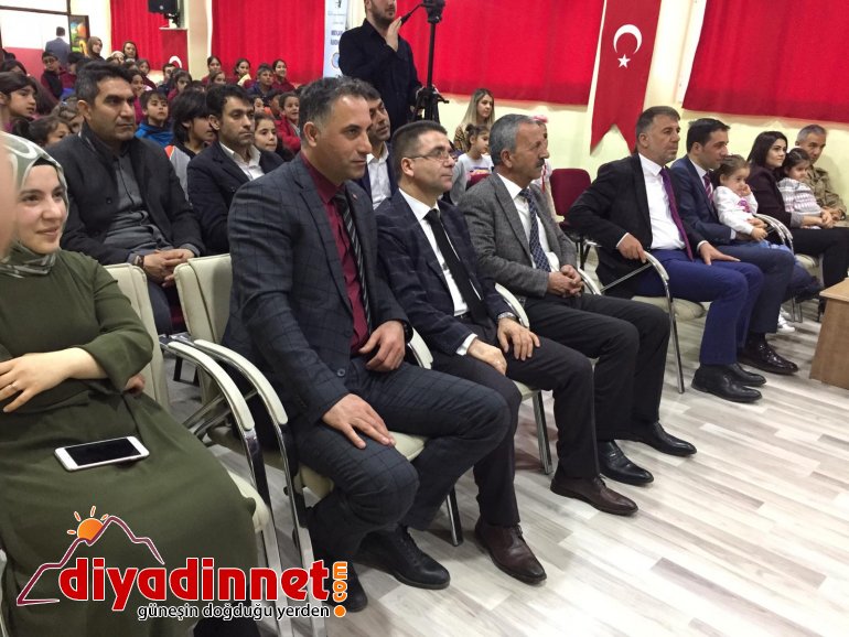 Hamur Mevlana İlkokulu öğrencilerinden drama gösterisi3