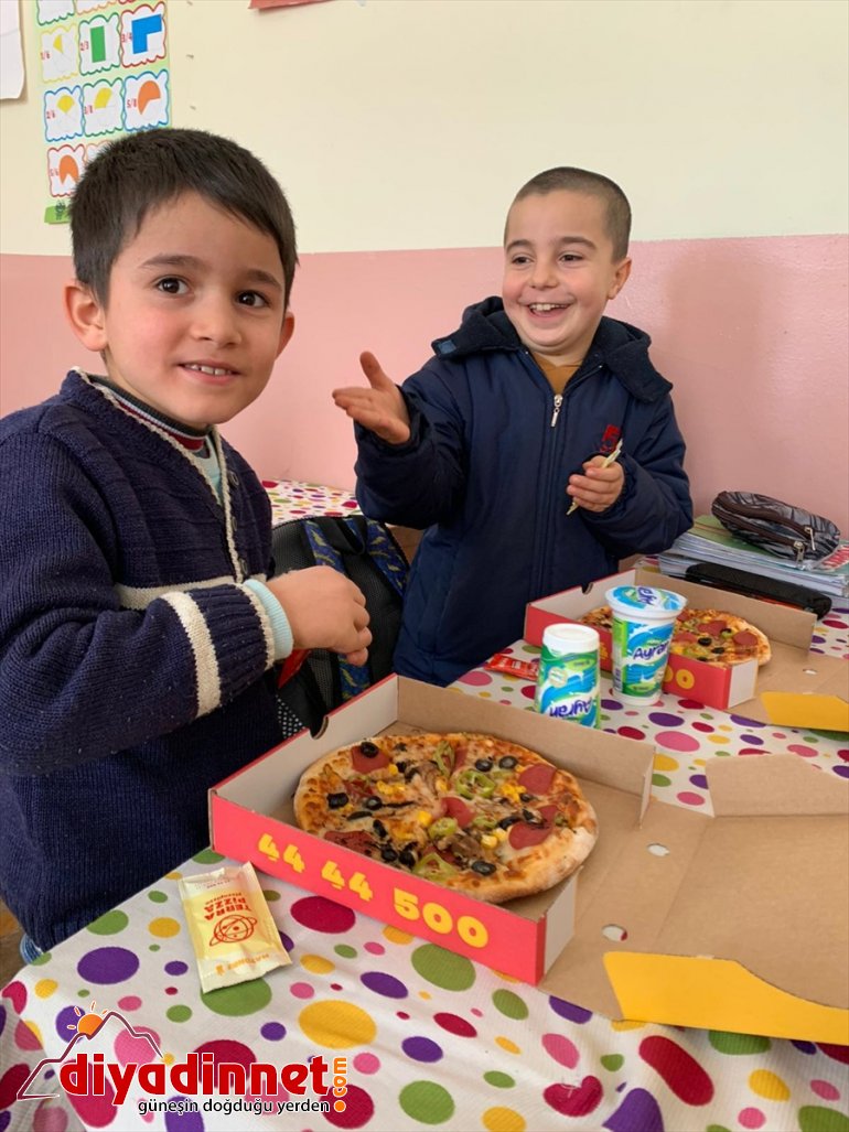 Köy AĞRI çocuklara gezip pizza köy tattırıyor - 2