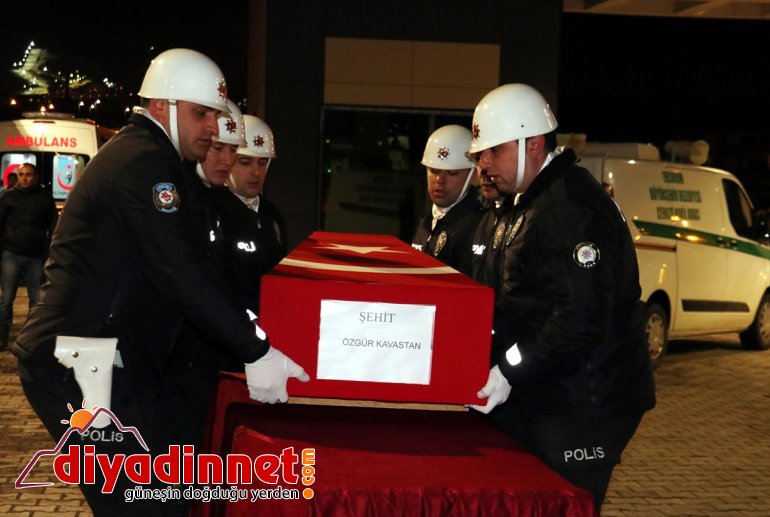 Ağrı'daki roketli saldırıdan sonra hastanede şehit olan gümrük personeli, memleketi Mersin'e uğurlandı