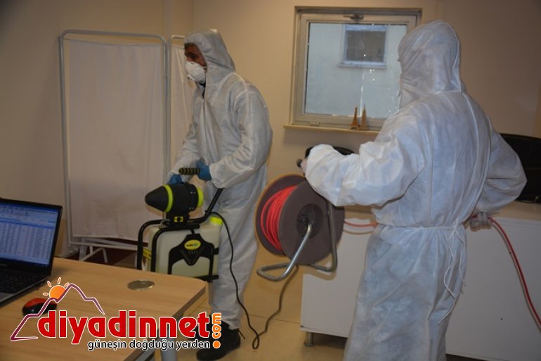 Patnos Belediyesi sağlık kuruluşlarını dezenfekte etti2