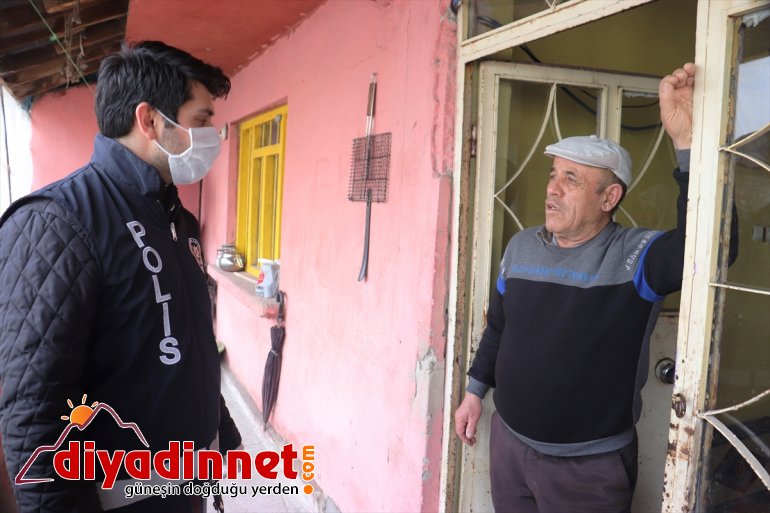 getirdiği ısınacak Yakacağı odunla aile biten - AĞRI polisin 5