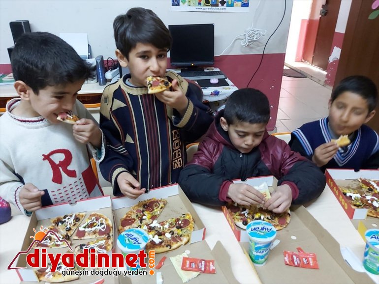 - pizza köy AĞRI çocuklara tattırıyor gezip Köy 4