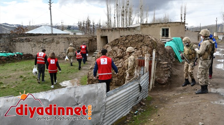 Doğubayazıt'ta "Vefa Sosyal Destek Grubu" yaşlılara desteğini sürdürüyor