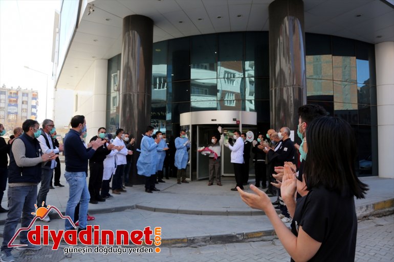 edildi  tedavisi taburcu tamamlanan kişi Kovid-19 Van