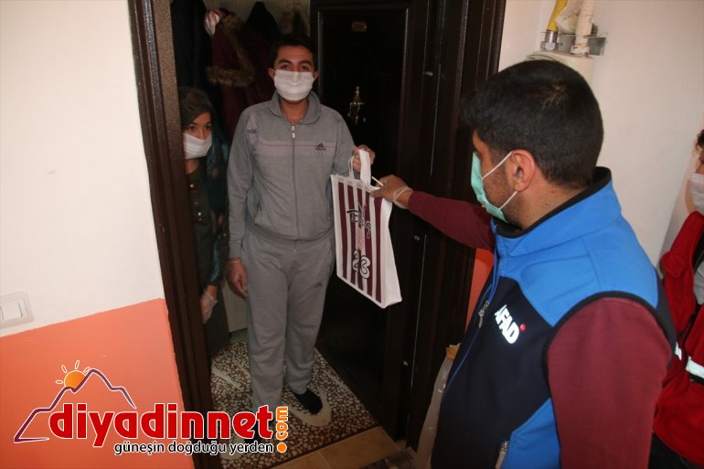 6 evden ulaştırıldı kitap Elazığ