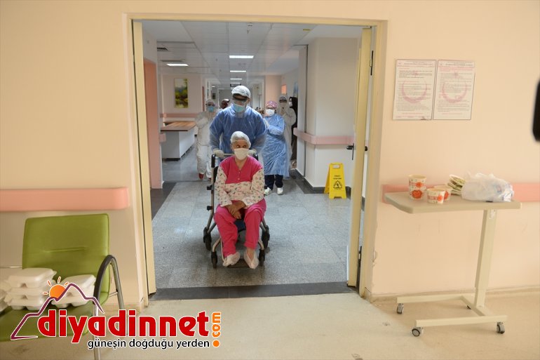 edildi Kovid-19 - kadın 72 MALATYA kazanan yaşındaki mücadelesini taburcu 2