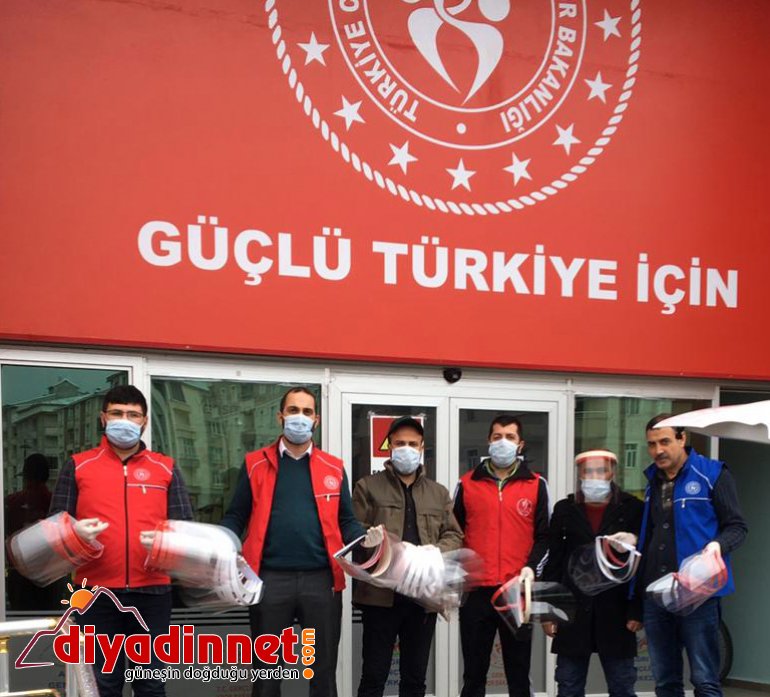 Ağrı Gençlik Merkezi siperli maskeyi4