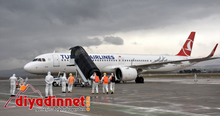 coşkusu getirilen bayraklı ERZURUM Arabistan