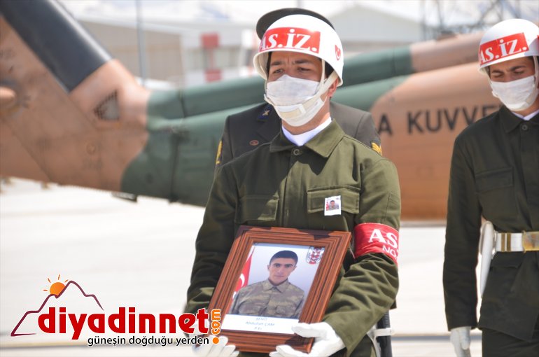 uğurlandı şehit sırada nöbet  asker olan Hakkari