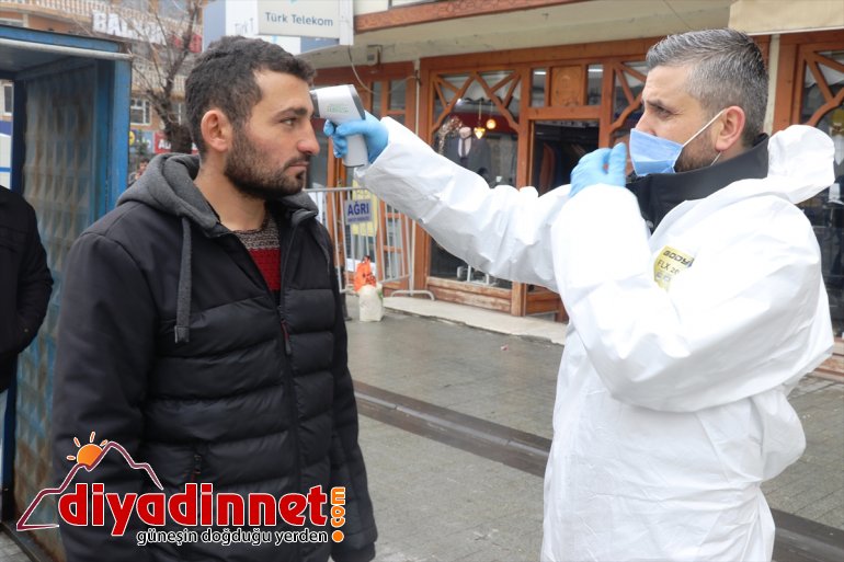 ölçüldükten  kapatılan AĞRI bariyerle sonra alınıyor caddeye Vatandaşlar, - ateşleri 1