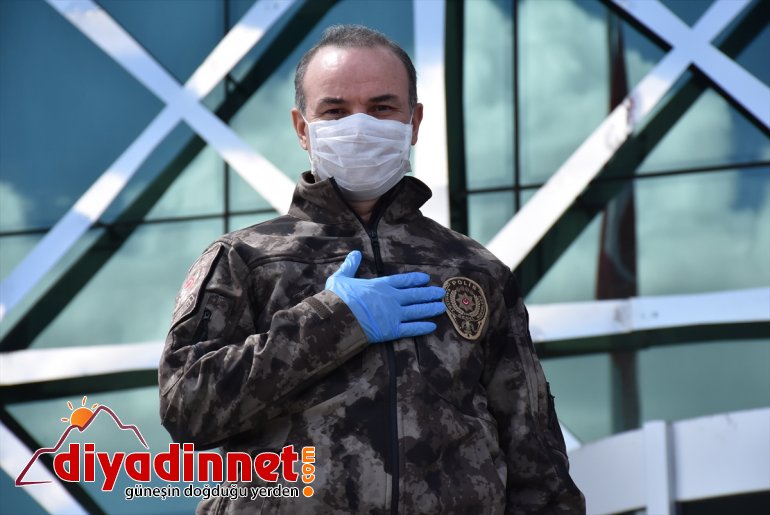 polisler siperlik üretiyor görevlileri Kars