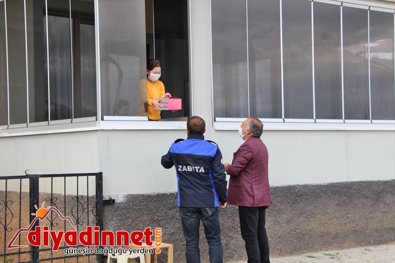 hasta - BİNGÖL doğum günü çocuğa sürprizi Zabıtadan 4