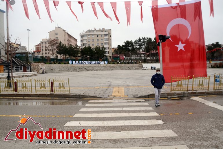 sokaklar sokağa kaldı cadde ardından kısıtlamasının boş ve Erzurum