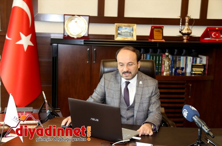 üniversite çıkmayan Evden derslerinden öğrencileri geri kalmıyor online eğitimle 4