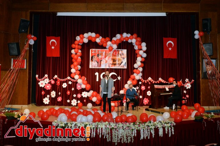 Iğdır'da öğretmenler çocuklara sanal konser verdi