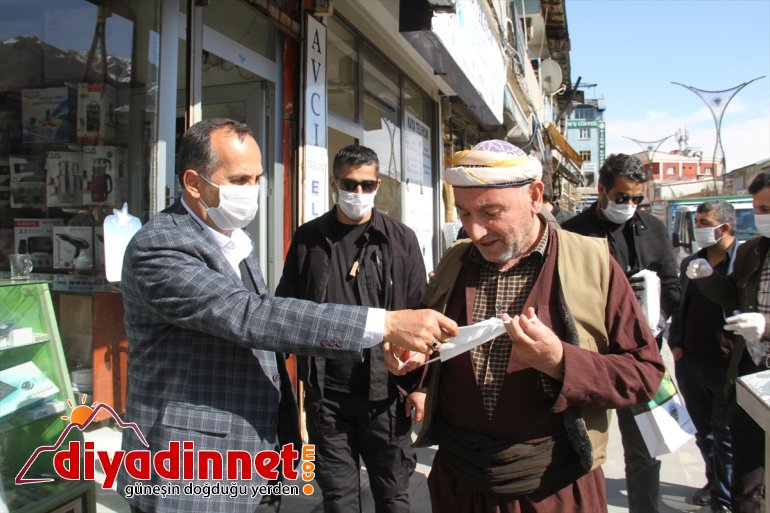 ücretsiz HAKKARİ vatandaşlara - dağıtıldı maske Şemdinli