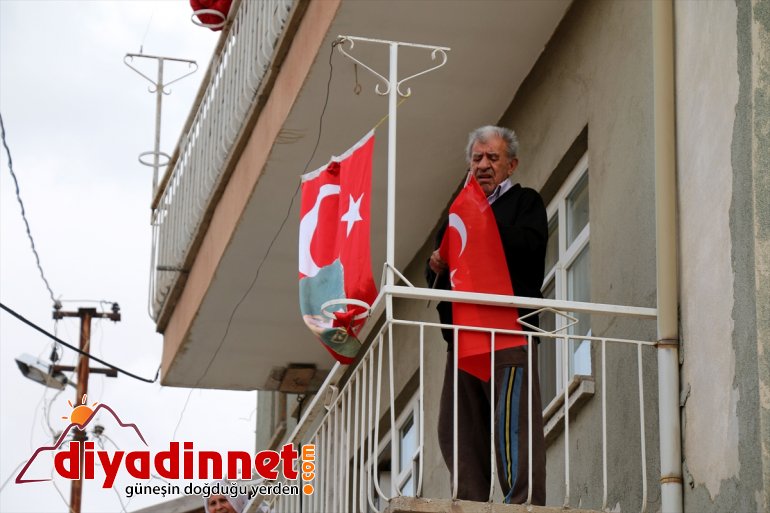 Türk bayrağı Hekimhan dağıttı Belediyesi 2