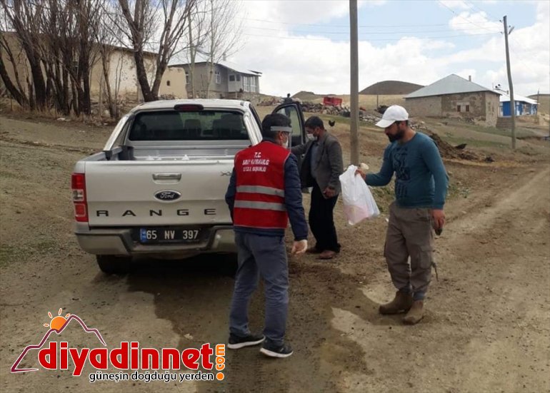 salgınına karşı dağıttı Saray’da  malzemeleri dezenfekte koronavirüs 2