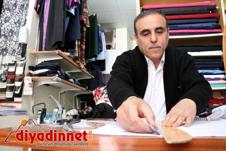 salgınla destek mücadeleye ELAZIĞ - ile Askıda maske sunuyor 6