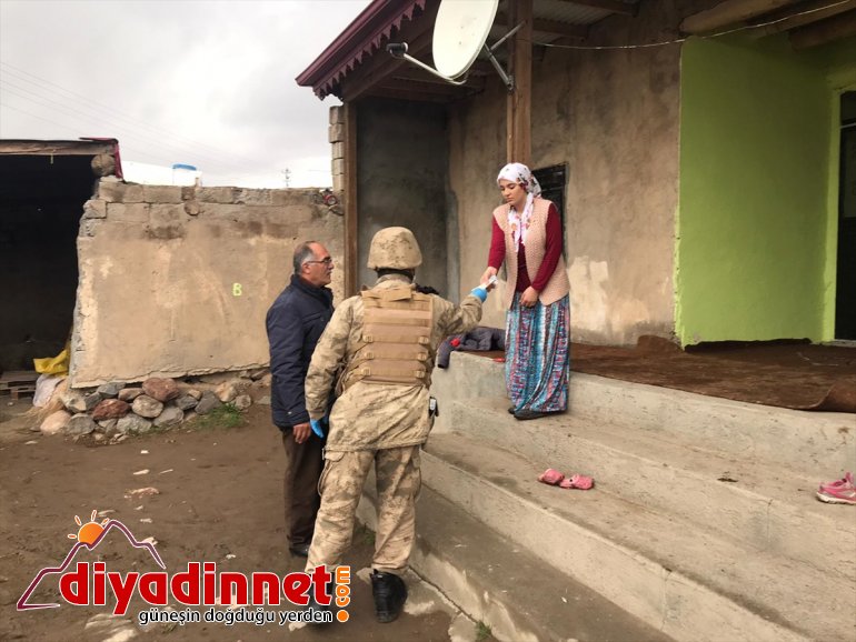 Mehmetçik elini devletin ücra ulaştırıyor en köylere yardım 2