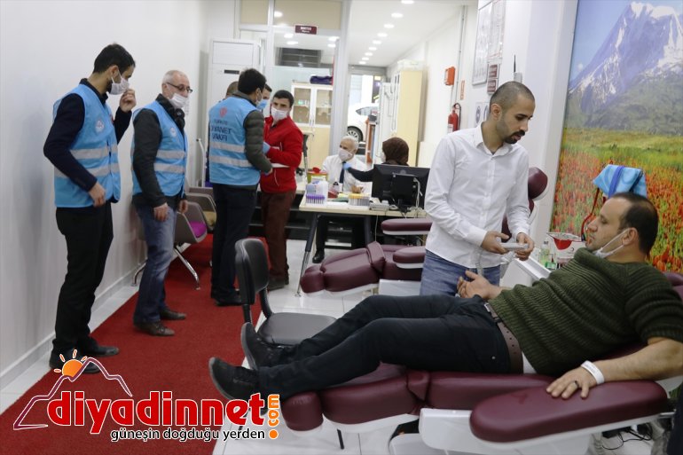 Ağrı'da din görevlileri kan bağışında bulundu