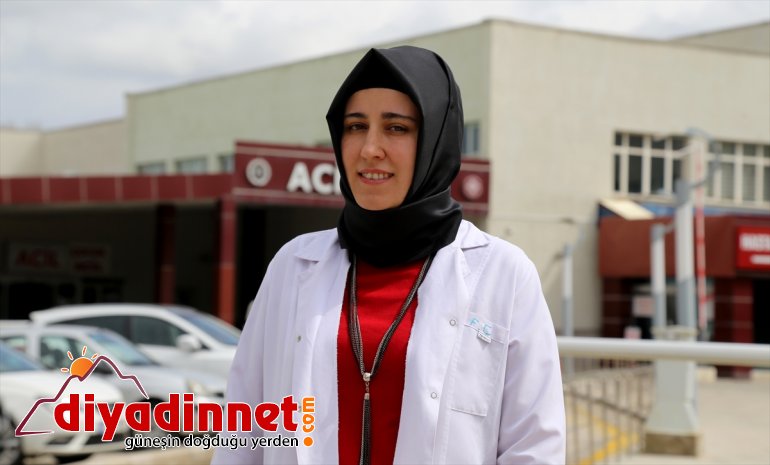 kahramanı anne döktü doktor şiirlere hasretini çocuklarına Kovid-19 2