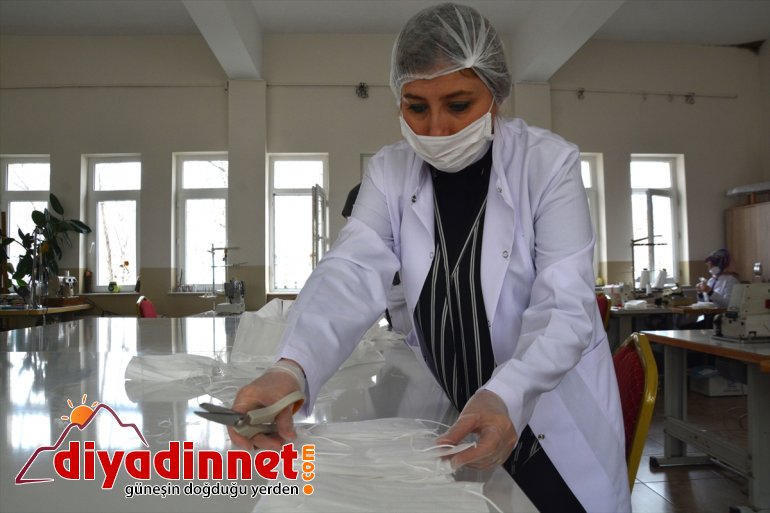 eller el sanatlarını mesaisinde hünerli Geleneksel yaşatan ERZURUM - maske 4